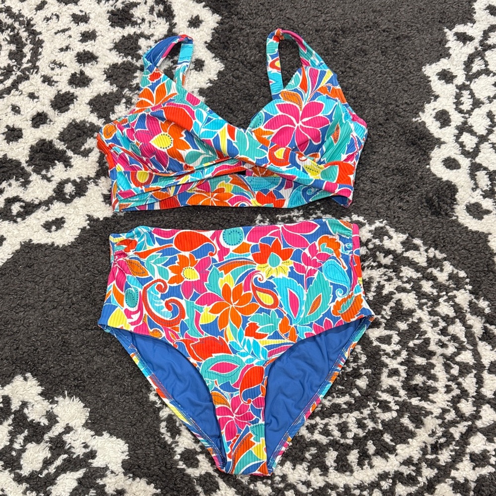 Women’s sunsets festive floral ribbed Elsie top capri bottom bikini 34 G M